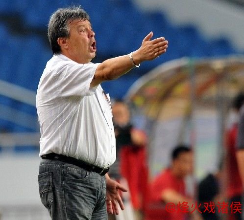 孙继海当选大连市足协副主席,同时担任辽宁省足协副主席 孙继海当选大连市足协副主席,同时担任辽宁省足协副主席