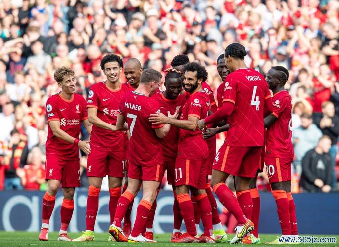 西媒：巴萨或今夏赴沪出战，有望对阵利物浦