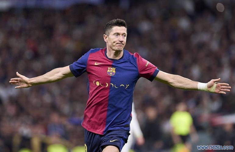 西媒：巴萨或今夏赴沪出战，有望对阵利物浦