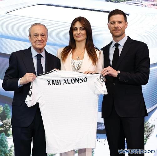 西媒：皇马开会商讨阿隆索去留，已在考察新帅候选